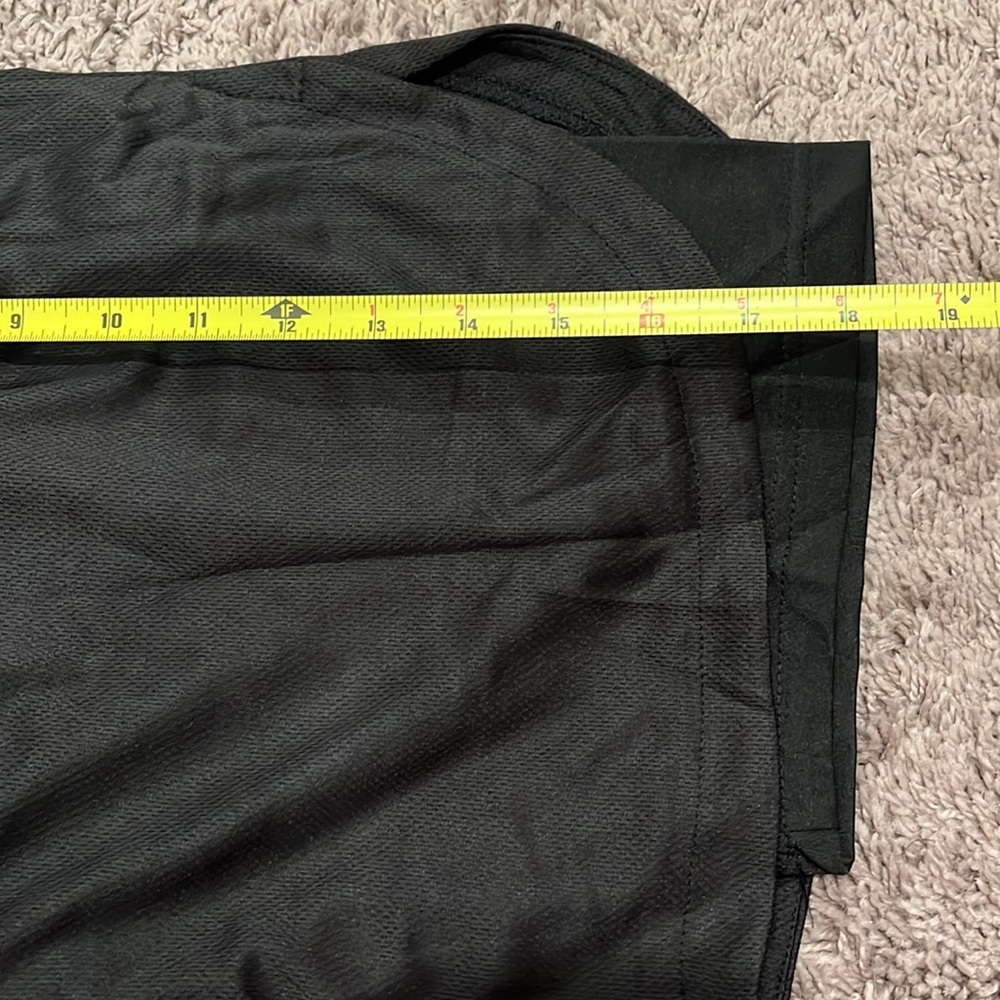 Men’s workout shorts - Picture 6 of 10